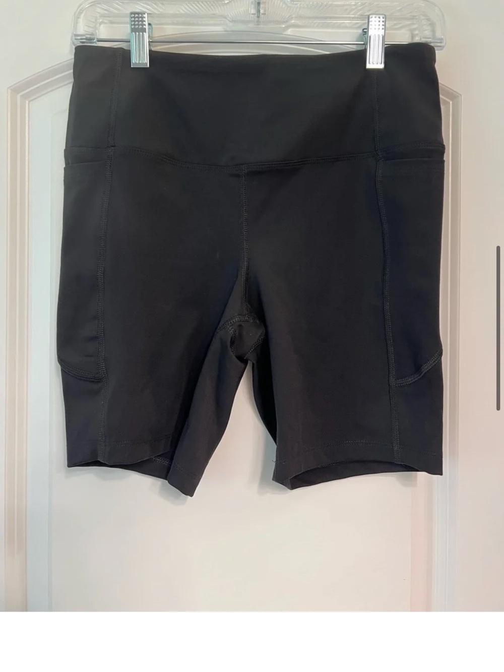 Athletic Works Black Bike Shorts with Side Pockets | M (8-10)